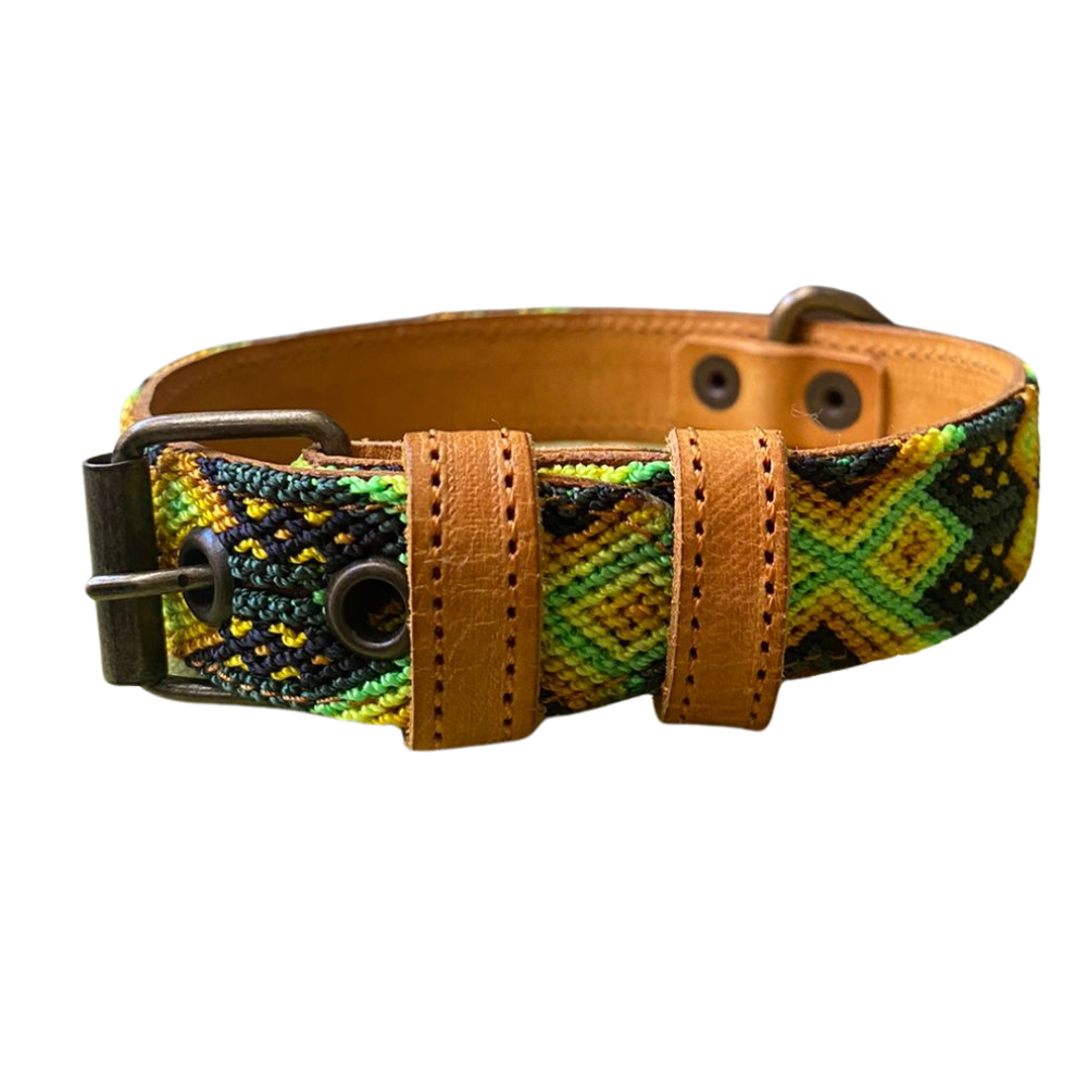 Collar Artesanal Tejido a Mano Chico Tonalidades Cafés y Amarillas