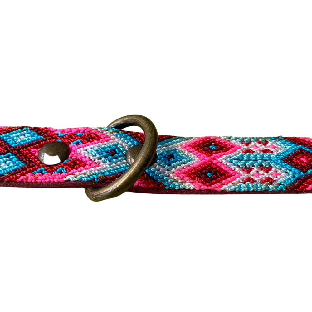 Collar Artesanal Tejido a Mano Chico Tonalidades Rosas