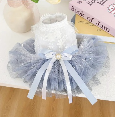 VESTIDO TUL AZUL CON BLANCO